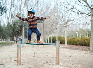 Child balance in the obstacle