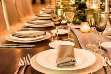 elegant table setting