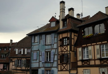 Fototapeta na wymiar Häuser in Colmars Altstadt