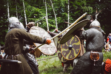 wojowie wczesnego średniowiecza - obrazy, fototapety, plakaty