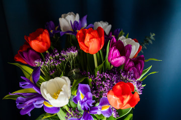 Obraz na płótnie Canvas colorful spring bouquet of tulips