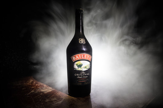 Bailey 이미지 – 찾아보기 7,425 스톡 사진, 벡터 및 비디오 | Adobe Stock