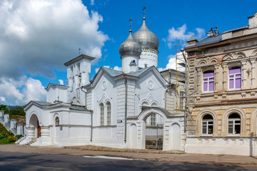 Fototapeta na wymiar Pskov, the old Orthodox Church of Varlaam Khutynsky on Zvanice