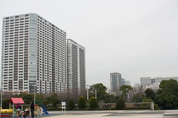 Fototapeta na wymiar Japanese modern building on cloudy day