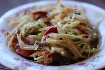 spaghetti with tomato sauce