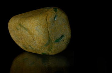 Real jade That is the original jade ball Green and rare, expensive