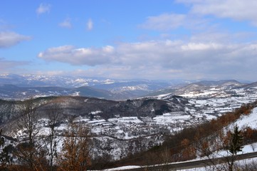 Fototapeta na wymiar the landscape of the hills, in winter