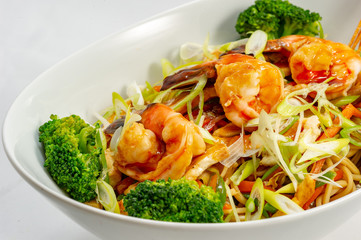 Thai style noodles with vegetables