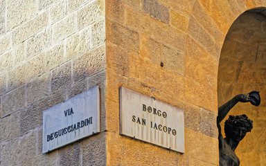 Via De Guicciardini and Borgo San Iacopo Street sign