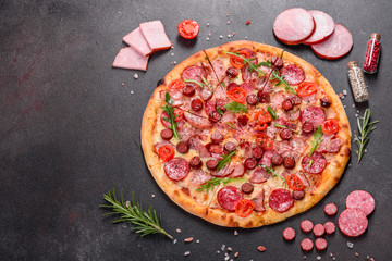 Pepperoni Pizza with Mozzarella cheese, salami and ham