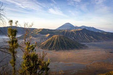 Fototapeta na wymiar sunrise at mount bromo in indonesia