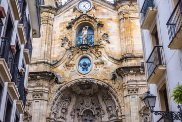 Obraz premium Frontage of St Mary of Chorus Roman Catholic basilica in historic part of San Sebastian city, Spain