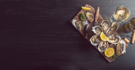 Fresh oysters with lemon ice and white wine.