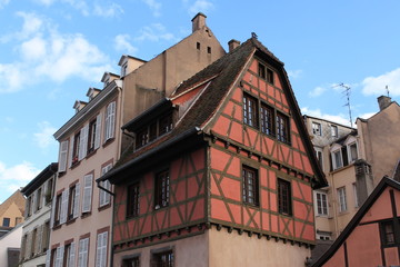 Fototapeta na wymiar Traditional and colorful Alsatian half-timbered houses in Petite France, Strasbourg, France.