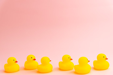 アヒルのゴム人形