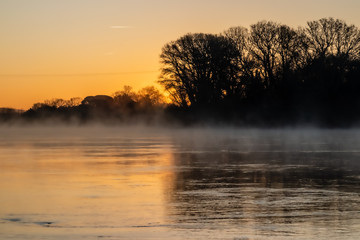 sunrise on the island of Barthelasse