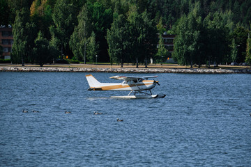 Fototapeta na wymiar Floatplane on the water ready to take off.