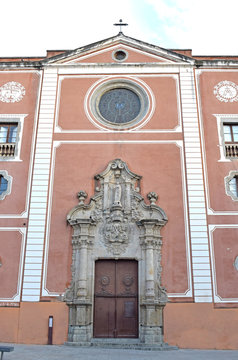  iglesia, santuario, ugar de culto, monumento, templo, arquitectura, religi&oacute;n, cat&oacute;lica, fachada arquitect&oacute;nica, edificio, Iglesia de Sta. Ana en Mataro Barcelona Espa&ntilde;a