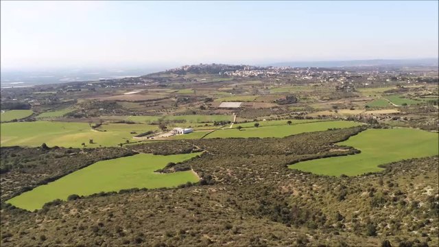 Collina pugliese nel verde