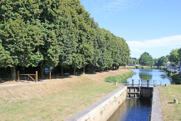 Fototapeta na wymiar Nantes Brest canal lock at Pontivy, France