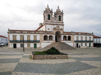 Obraz premium sanctuary of our lady of nazare, famous church in nazare portugal