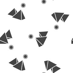 Vector icon pyramid and sun in the desert seamless pattern on a white background.