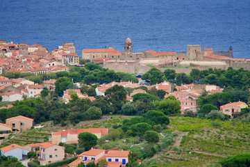 Fototapeta na wymiar Old city of Collioure