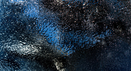 Obraz premium Fundo abstrato dark refletido no gelo