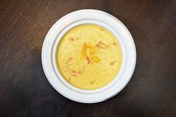 Mango sago dessert with pomelo , traditional cantonese dessert.