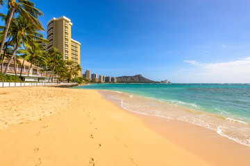Fototapeta na wymiar Waikiki Beach in Honolulu, Hawaii
