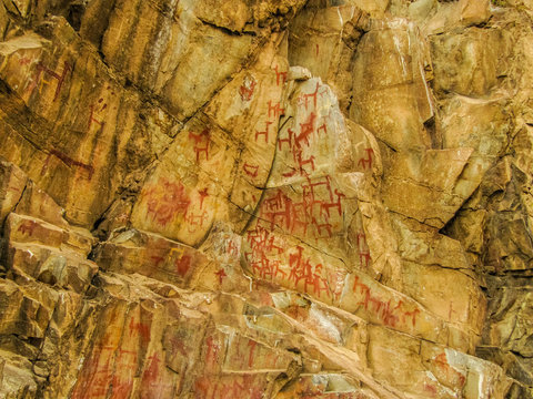 Ancient Tribal Cave Drawings Of Animals In Peru