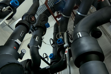 Pumping system for cooling the data center