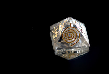 Crystal in Pyramid Shape With REIKI symbols : Cho Ku Rei means Power, Sei Hei ki means Harmony, Hon sha ze sho nen means Distance, Dai ko myo means Master, Raku =completion