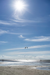 Drachenflieger am Strand