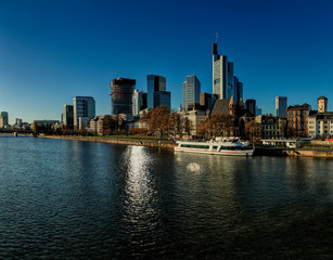 Naklejka premium The skyline of Frankfurt across the Main