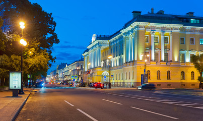 Fototapeta na wymiar Saint Petersburg, Admiralteysky Prospekt. 