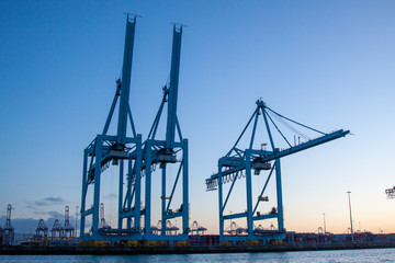 Obraz premium cranes in port