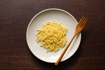 乾燥パスタの食卓イメージ