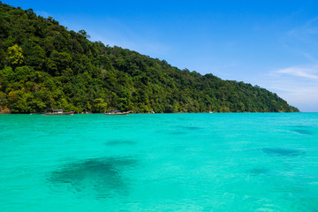 Fototapeta na wymiar sea of tropical island, Surin island, Thailand