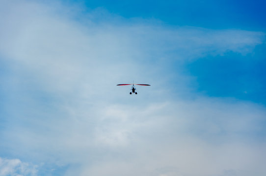 paraplane in the sky