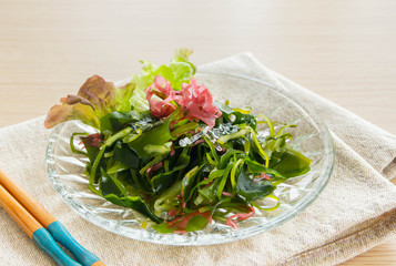 海藻サラダ