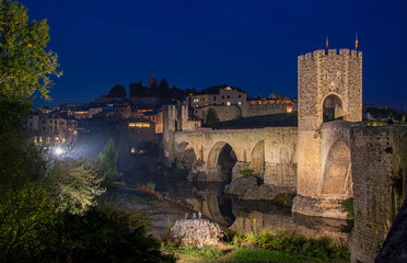 Obraz premium Besalu medieval village in Girona, Catalonia, Spain.