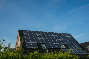 Dach mit Solar Anlage