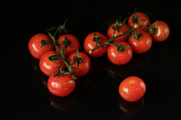 organic vegetable food tomato red