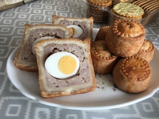 Meat pies