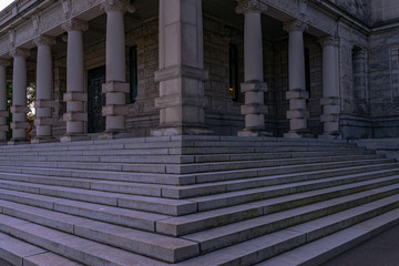 Obraz premium Library Entrance to the BC Legislature