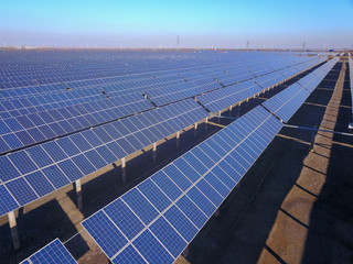 Solar photovoltaic panels and solar photovoltaic power generatio