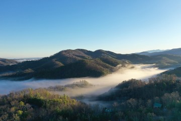 Fototapeta na wymiar mountains and fog