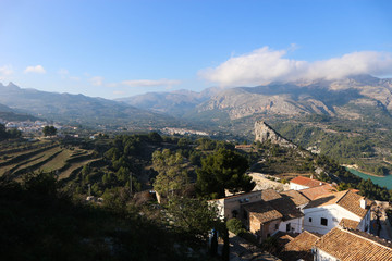 Fototapeta na wymiar View to the village in the valley from Guadalest castle, Spain