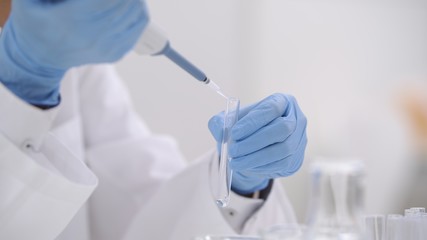 研究